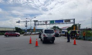 影》屏東救護車載病患送醫途中！遭小貨車攔腰撞擊 2人受輕傷