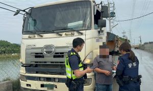 屏東警鎖定里港抓砂石車違規！清晨也出動、2個月抓360件