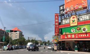 鳥松工廠大火濃煙飄屏東 屏東市區清楚可見