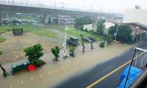 屏東火車站光復路逢雨必淹 將先施作簡易截水溝