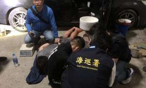 快訊》萬丹偏僻農舍藏安毒工廠 3名主嫌聲押獲准