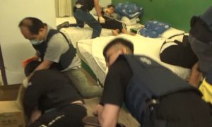 影音快訊》詐欺機房藏身屏東民宿 警方大舉攻堅逮捕19人