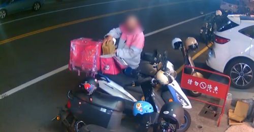 影》外送員披薩直放惹議！屏東店家開盒指變形：怎麼給客人吃？