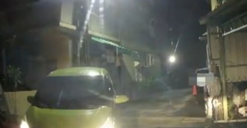 屏東凌晨警匪追逐！駕駛拒檢衝撞警車　開進田裡棄車逃逸