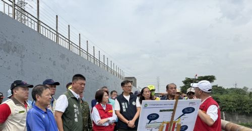 樺加沙颱風來襲！周春米巡視萬丹、新園抽水站　防汛全面啟動