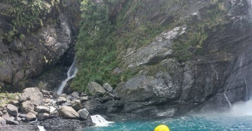 快訊》屏東瑪家沙拉灣瀑布驚傳溺水！男救起OHCA 目前運送下山
