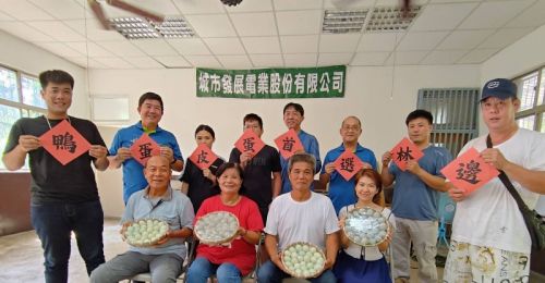 她靠賣皮蛋照顧弱勢！林邊村長推動地方創生夢　盼打造自有品牌
