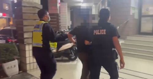 屏縣府女廁驚傳偷拍狼！男持手機伸入隔間下方　警方迅速逮人