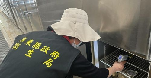 屏東萬丹國小學生上吐下瀉！截止至今44人送醫2人住院　
